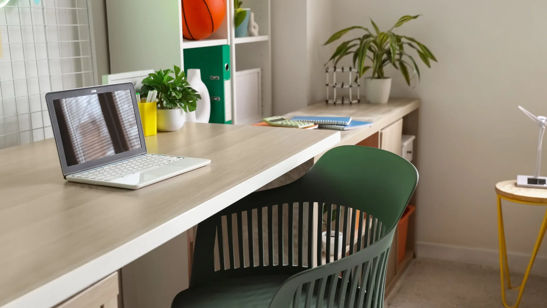 เทคนิคจัดมุมเล็ก ๆ สำหรับทำงาน