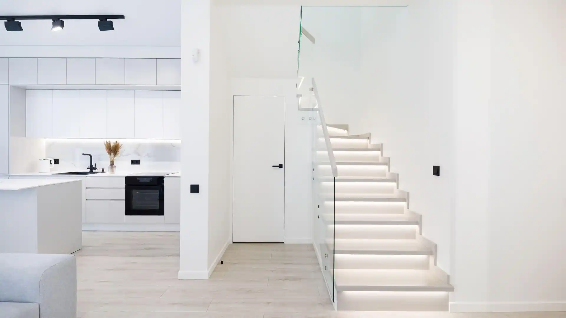 ทาสีคอนโด Duplex โทนสว่าง ให้ดูโปร่ง สบายตา